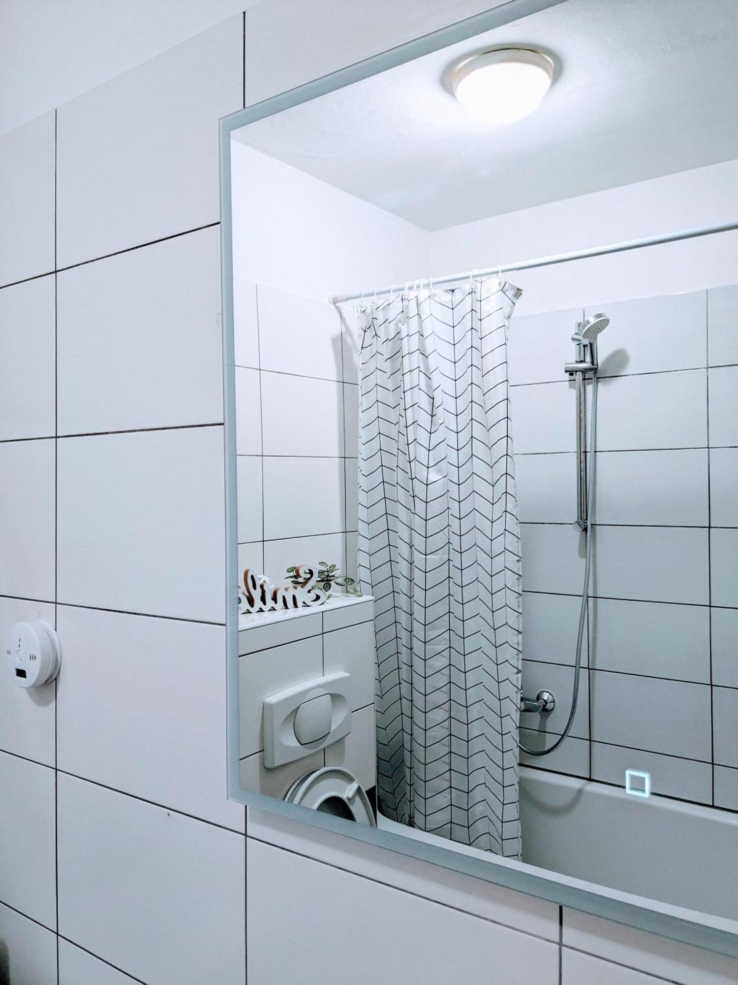 Doma-Lu Apartment-Near Airport And Highway- Free Parking Velika Mlaka Ngoại thất bức ảnh